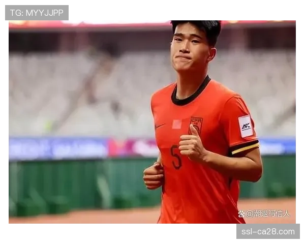 山东泰山负六分开局：新援阿尔瓦罗合练，彭啸史松宸年轻防线受考验